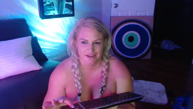 th0se_tits_th0  22-08-2023
