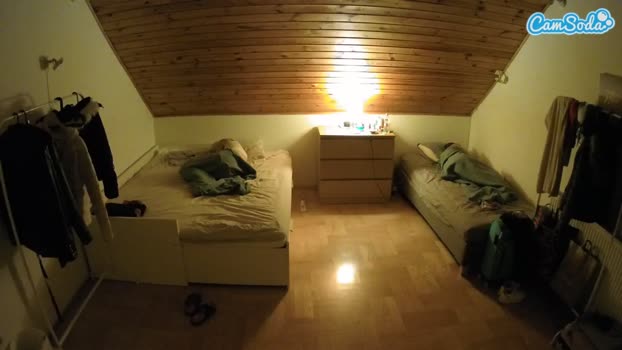 voyeurcam-julmodels-greybed-3 CamSoda 10-10-2023