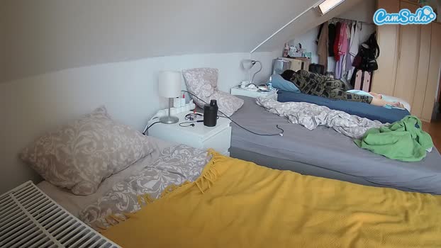 voyeurcam-julmodels-bed-4 CamSoda 15-10-2023