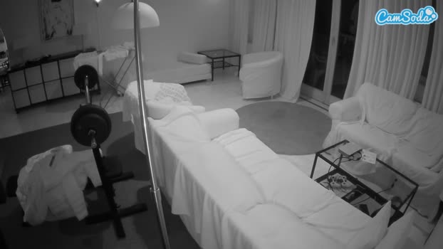 voyeurcam-julmodels-living-4<