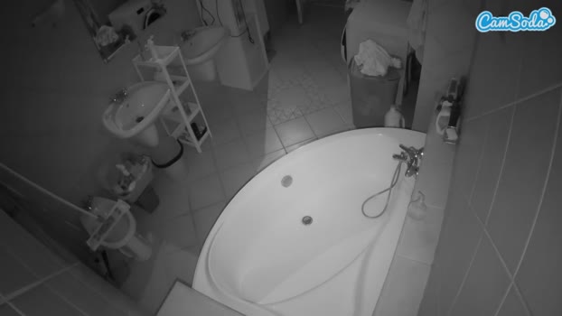 voyeurcam-julmodels-bath-1st-1 CamSoda 15-10-2023