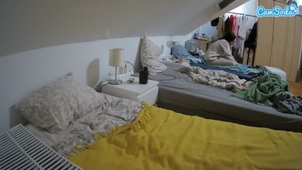 voyeurcam-julmodels-bed-4 CamSoda 15-10-2023