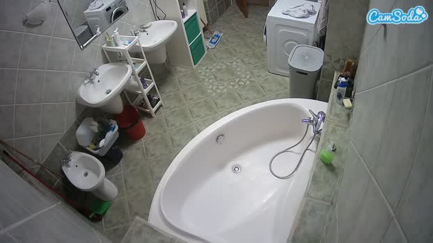 voyeurcam-julmodels-bath-1st-1 CamSoda 16-10-2023