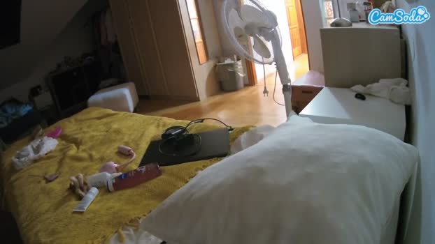 voyeurcam-julmodels-bed-1 CamSoda 16-10-2023