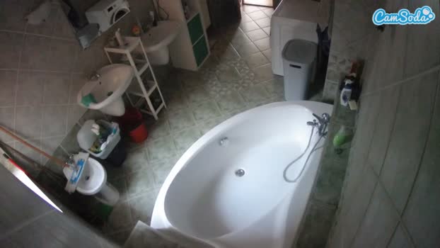 voyeurcam-julmodels-bath-1st-1 CamSoda 17-10-2023