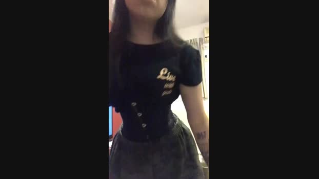 arileeiva1  19-10-2023