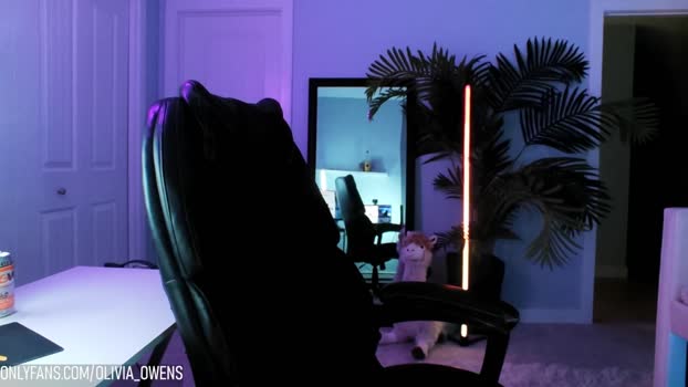 oliviaowens Chaturbate 06-04-2024 Females