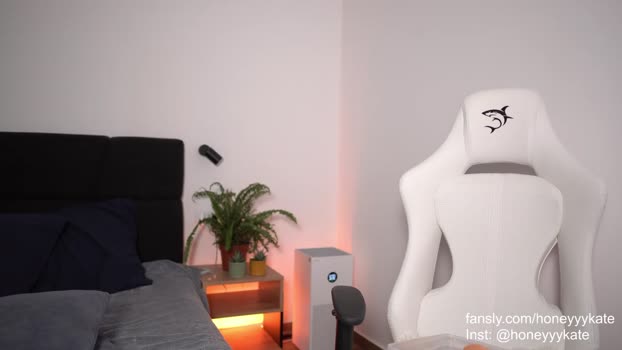honeyyykate Chaturbate 17-05-2024 Females