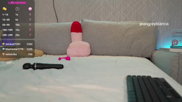 jeangreybianca spank Webcam SHOW @ Chaturbate 30-09-2024