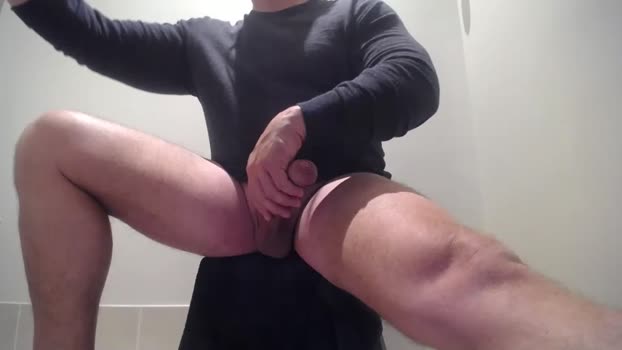 eurobullmuscle lickpussy Webcam SHOW @ Chaturbate 04-10-2024