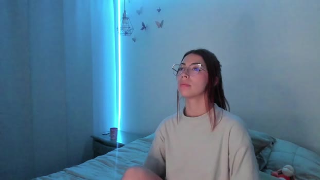 chloe_johnson_1 Webcam Webcam SHOW @ Chaturbate 09-10-2024