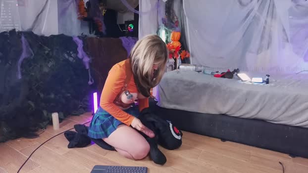mollyflwers horny Webcam SHOW @ Chaturbate 15-10-2024