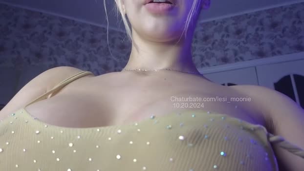 lesi_moonie beautiful Webcam SHOW @ Chaturbate 20-10-2024