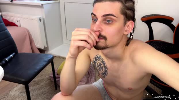 sexstar_l1fstyl3 strip Webcam SHOW @ Chaturbate 28-10-2024