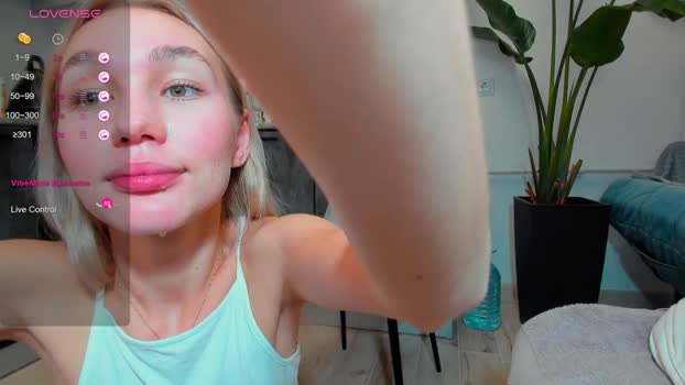 wladilia XXX Webcam SHOW @ Chaturbate 28-10-2024