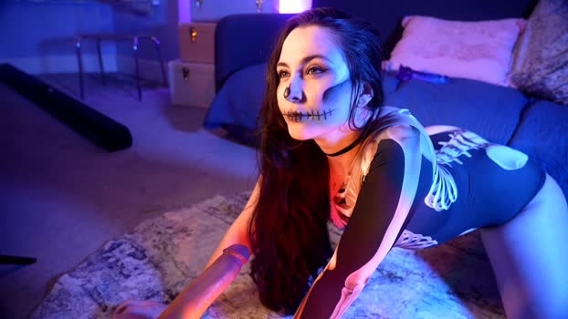 littlee33 squirt Webcam SHOW @ Chaturbate 28-10-2024