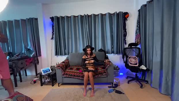 masterr_and_kittyy show Webcam SHOW @ Chaturbate 29-10-2024
