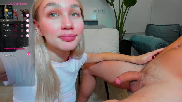 wladilia bigtoys Webcam SHOW @ Chaturbate 28-10-2024