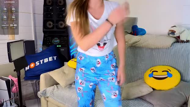 misss_viki ass Webcam SHOW @ Chaturbate 04-11-2024