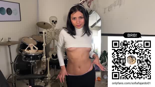sweet_littleee Show Webcam SHOW @ Chaturbate 07-11-2024