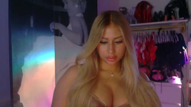 aspenmadden legs Webcam SHOW @ Chaturbate 11-11-2024