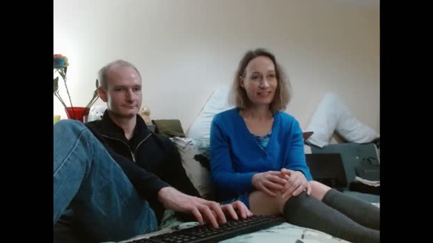 mrs_velvet_vixen_and_mr_stud Show Webcam SHOW @ Chaturbate 12-11-2024