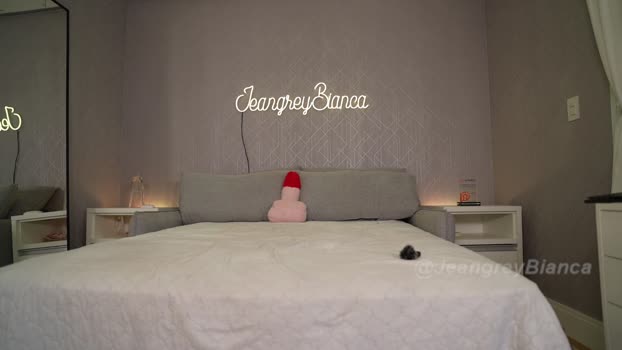 jeangreybianca play Webcam SHOW @ Chaturbate 17-11-2024