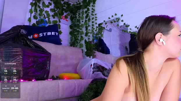 misss_viki Show Webcam SHOW @ Chaturbate 23-11-2024