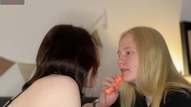 wendyoliver playtime Webcam SHOW @ Chaturbate 22-11-2024