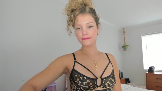 theislandgirl deepthroa Webcam SHOW @ Chaturbate 01-12-2024