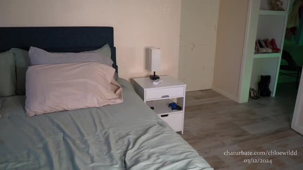 chloewildd suck Webcam SHOW @ Chaturbate 03-12-2024