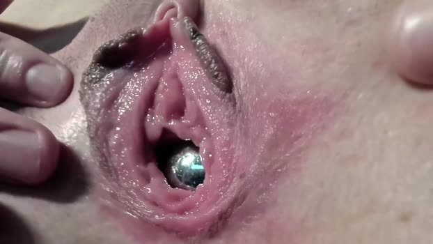 courtney_luv kiss Webcam SHOW @ Chaturbate 06-12-2024