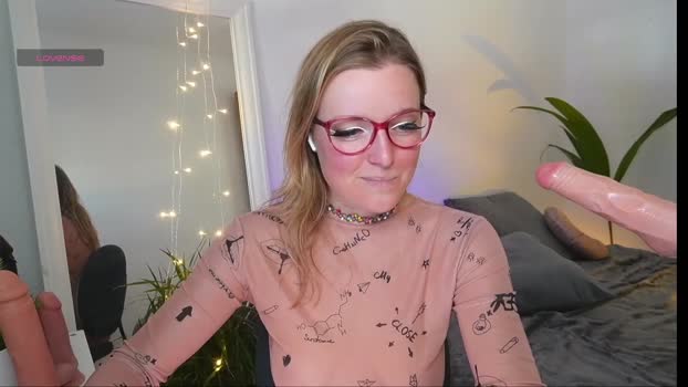 ameliasweety69 Nude Webcam SHOW @ Chaturbate 07-12-2024