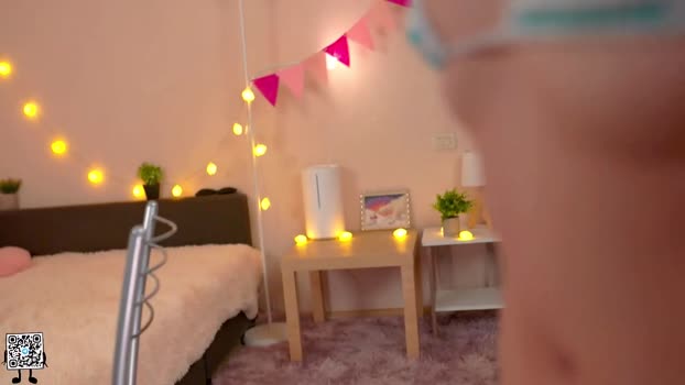 tiny_miracle beauty Webcam SHOW @ Chaturbate 08-12-2024
