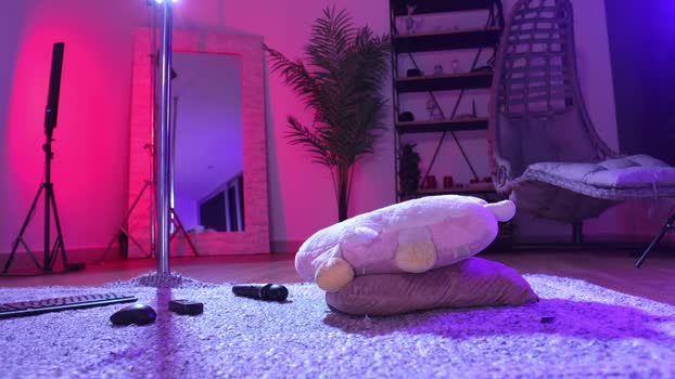 goth_dolll play Webcam SHOW @ Chaturbate 08-12-2024