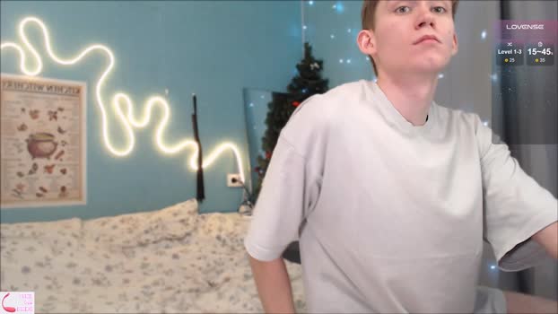 laurenceandviolette kissing Webcam SHOW @ Chaturbate 11-12-2024