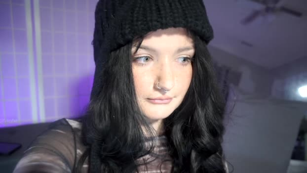 finleyfae spanking Webcam SHOW @ Chaturbate 13-12-2024