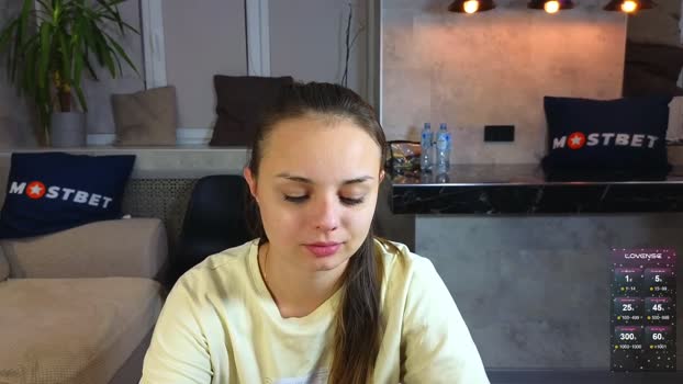 misss_viki show Webcam SHOW @ Chaturbate 13-12-2024
