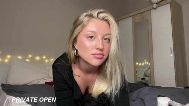 skyffi orgasm Webcam SHOW @ Chaturbate 13-12-2024