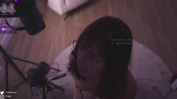 gigi_ulala show Webcam SHOW @ Chaturbate 15-12-2024