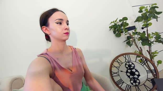 ehotlovea squirt Webcam SHOW @ Chaturbate 16-12-2024