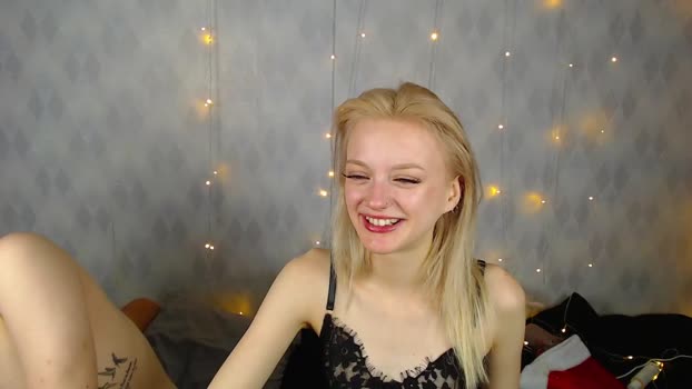 your_molly_mark orgasm Webcam SHOW @ Chaturbate 18-12-2024