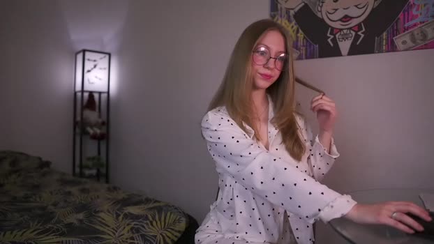 hotchillylovers kissing Webcam SHOW @ Chaturbate 21-12-2024