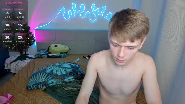 olvr_zoolander play Webcam SHOW @ Chaturbate 25-12-2024
