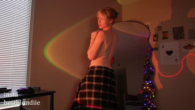 bestblondiiecb Recorded Webcam SHOW @ Chaturbate 27-12-2024
