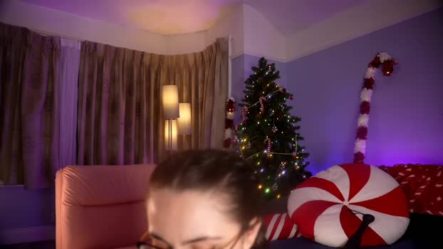 littlee33 wet Webcam SHOW @ Chaturbate 27-12-2024