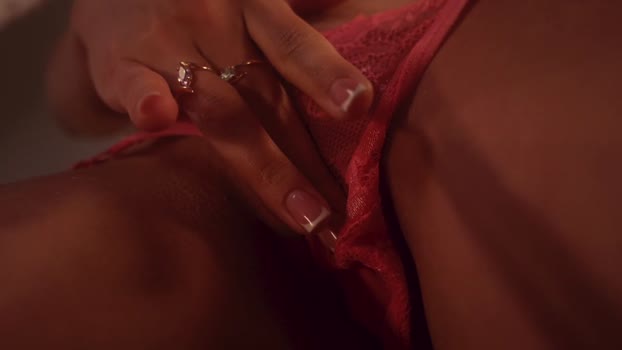 heybanan yummy Webcam SHOW @ Chaturbate 28-12-2024