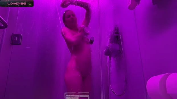 zoeydanner kissing Webcam SHOW @ Chaturbate 28-12-2024