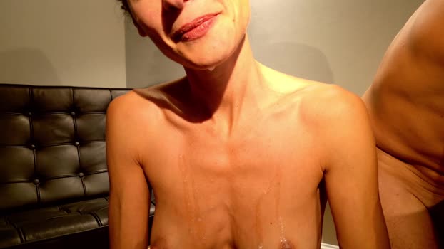 emilyweed toys Webcam SHOW @ Chaturbate 02-01-2025