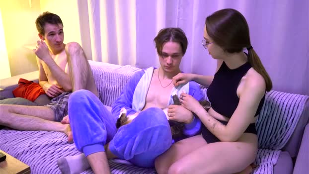 gerridae kiss Webcam SHOW @ Chaturbate 03-01-2025